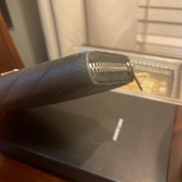 Saint Laurent Cassandré zip around wallet with silver hardware - Picture 8 of 9